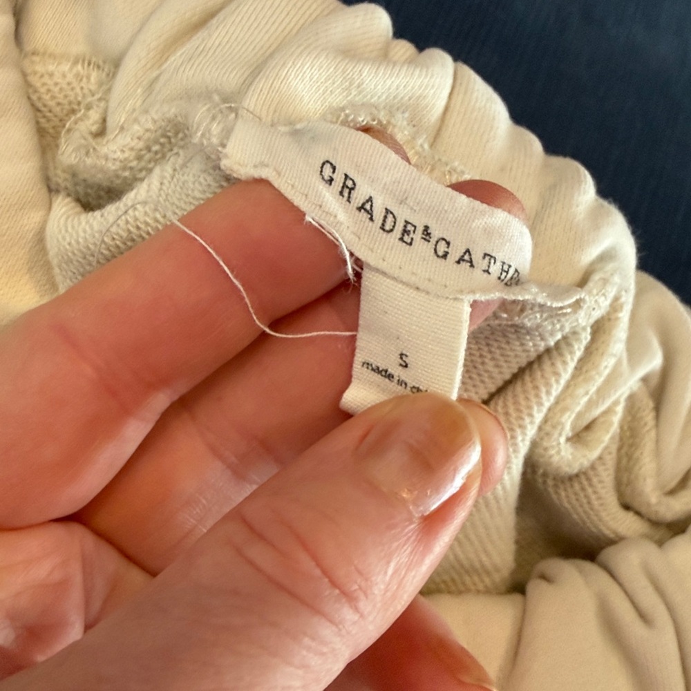 Cream Wide-Leg elevated sweatpants - Picture 3 of 9